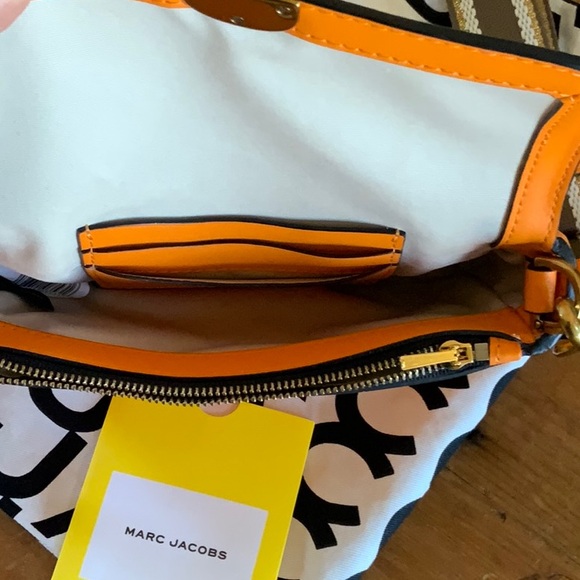 Nearly New Marc Jacobs Bag - Picture 3 of 8